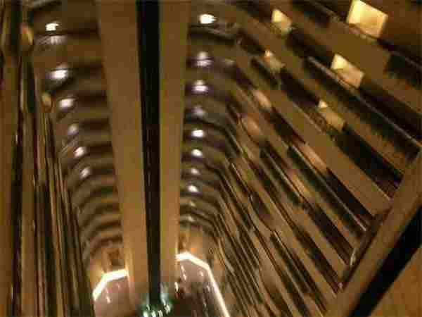 Mata更新脸书：已入住MSI酒店，20层真的好高好恐怖！